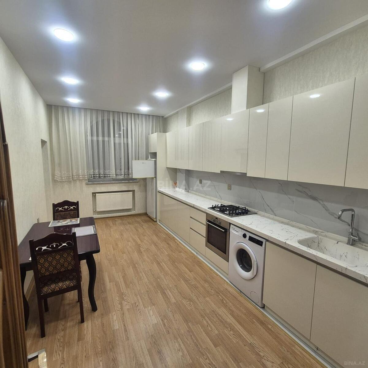3 otaqlı Yeni tikili, Memar Əcəmi m., Bakı
