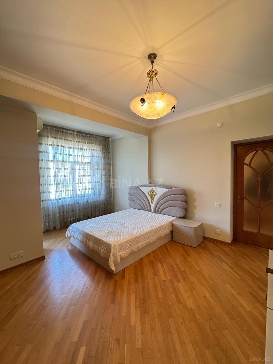 4 otaqlı Yeni tikili, 28 May m., Bakı