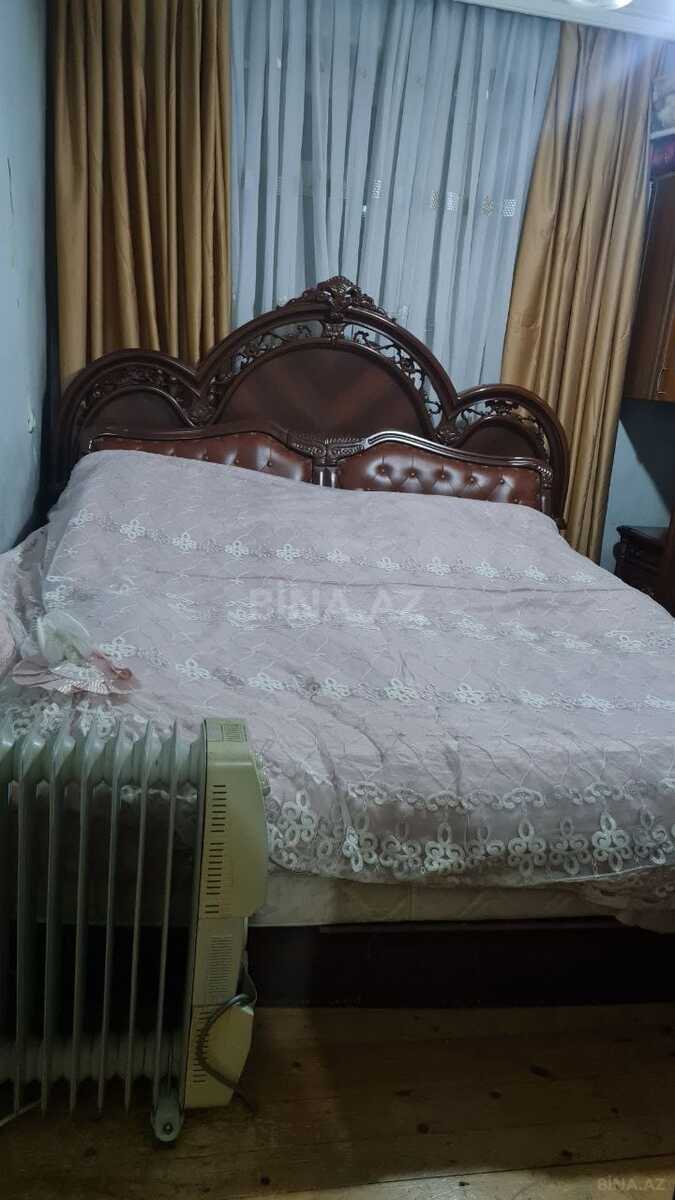 3 otaqlı Köhnə tikili, Memar Əcəmi m., Bakı