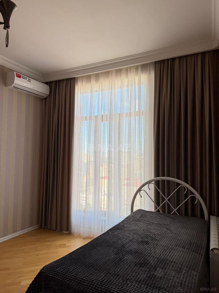 3 otaqlı Yeni tikili, 28 May m., Bakı