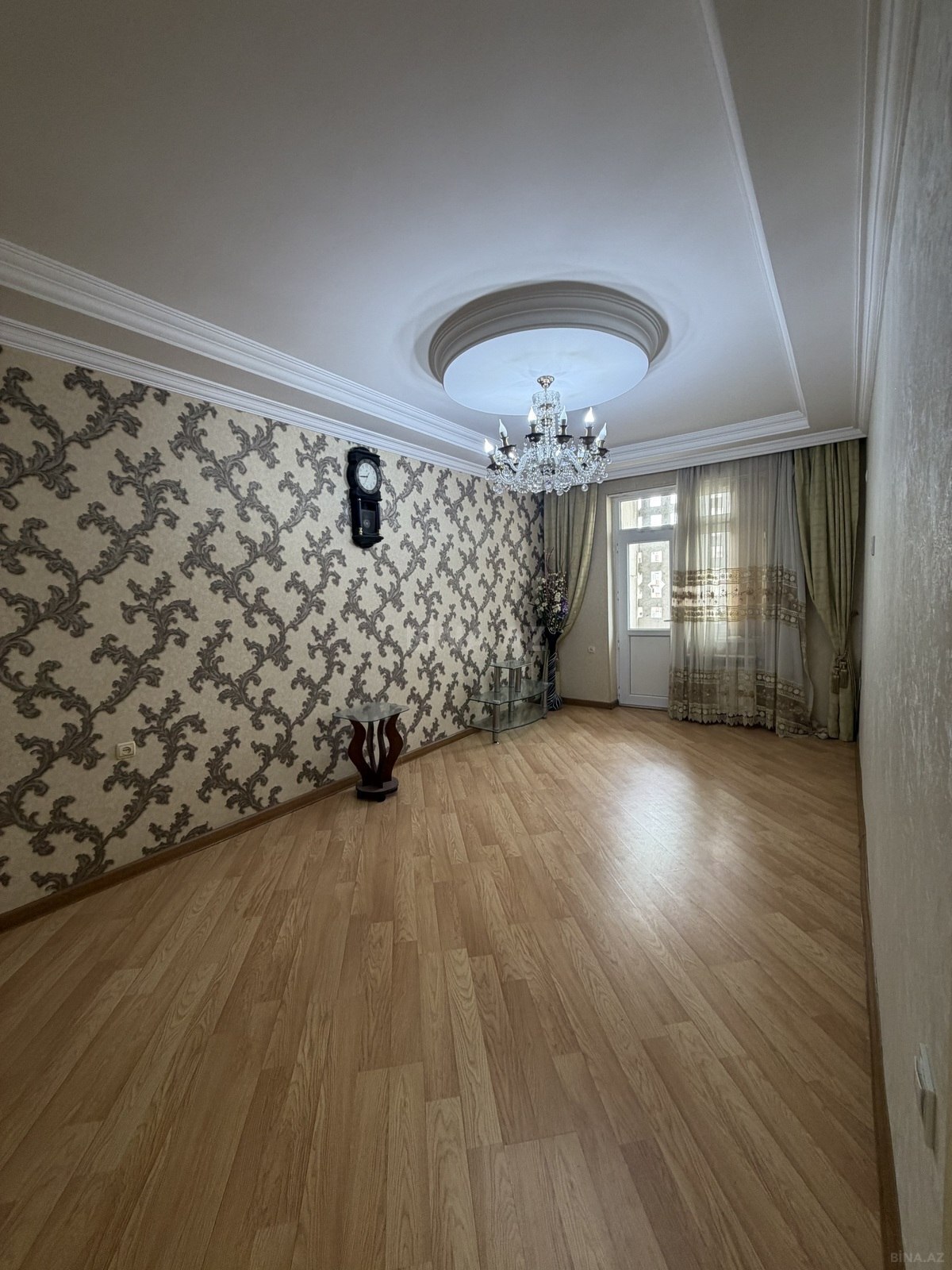 3 otaqlı Köhnə tikili, Əhmədli m., Bakı