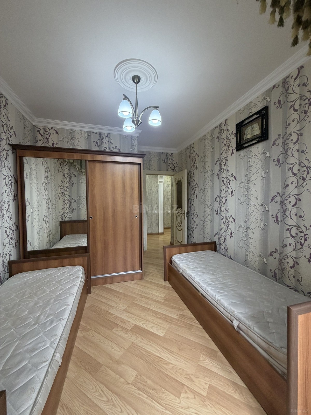 3 otaqlı Köhnə tikili, Əhmədli m., Bakı