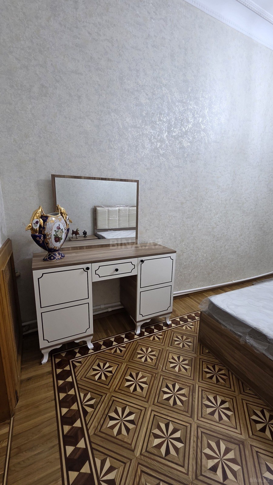 3 otaqlı Köhnə tikili, Nəsimi r., Bakı