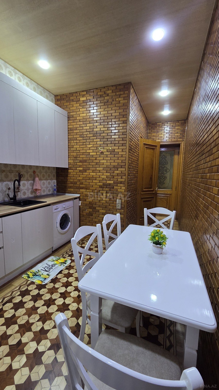 3 otaqlı Köhnə tikili, Nəsimi r., Bakı