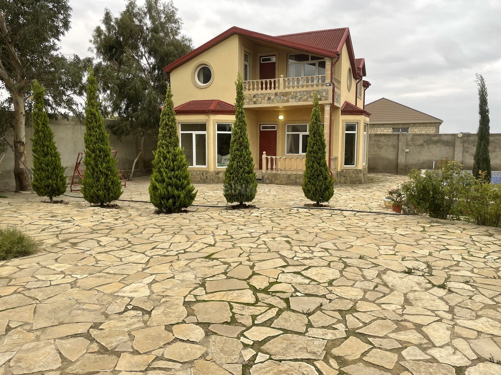 4 otaqlı Həyət evi/Bağ evi, Binəqədi r., Bakı