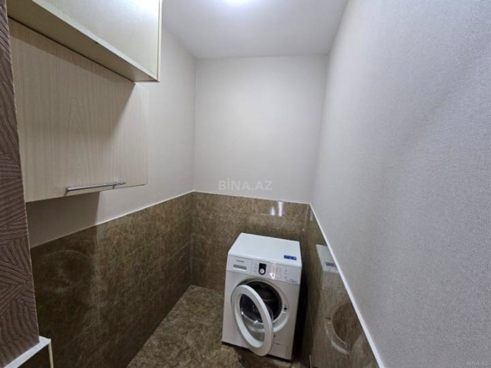 3 otaqlı Yeni tikili, 8 Noyabr m., Bakı