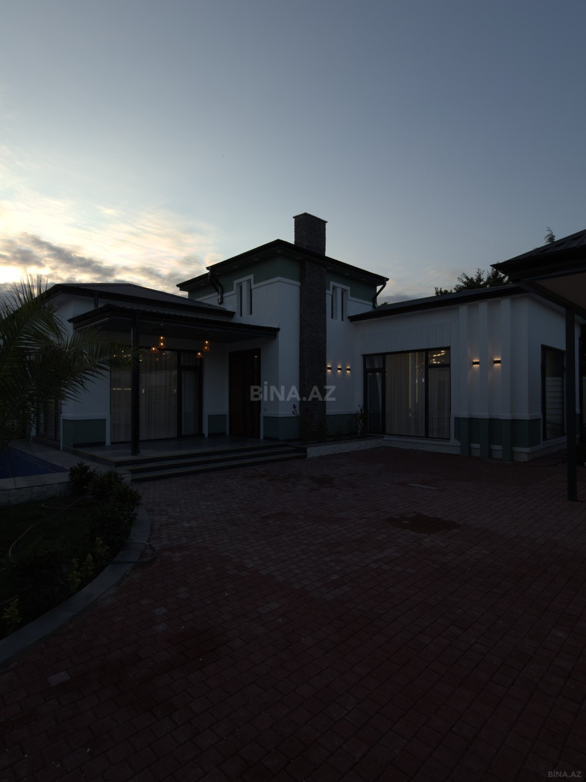 4 otaqlı Həyət evi/Bağ evi, Şüvəlan q., Bakı