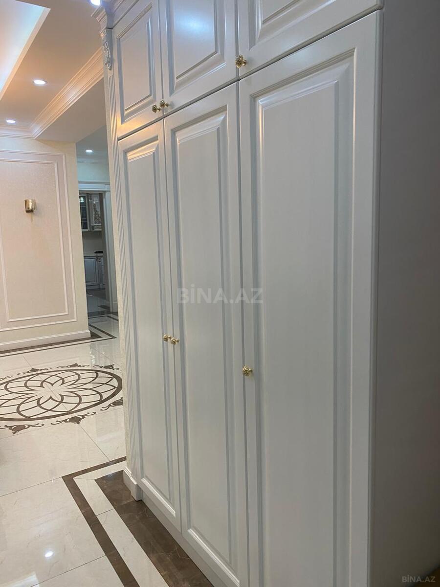 4 otaqlı Yeni tikili, Şah İsmayıl Xətai m., Bakı