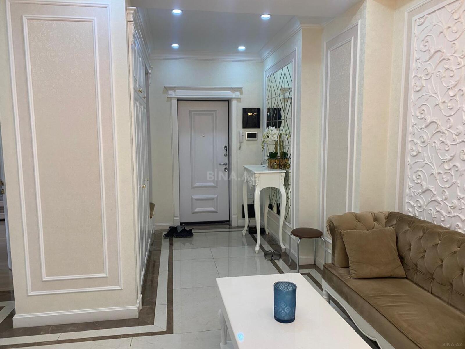 4 otaqlı Yeni tikili, Şah İsmayıl Xətai m., Bakı