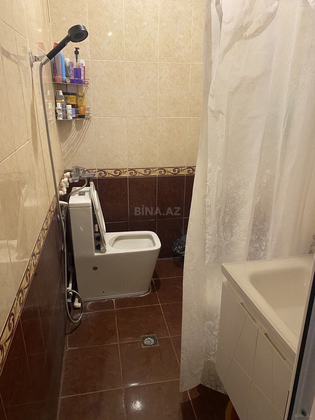 2 otaqlı Köhnə tikili, Həzi Aslanov m., Bakı