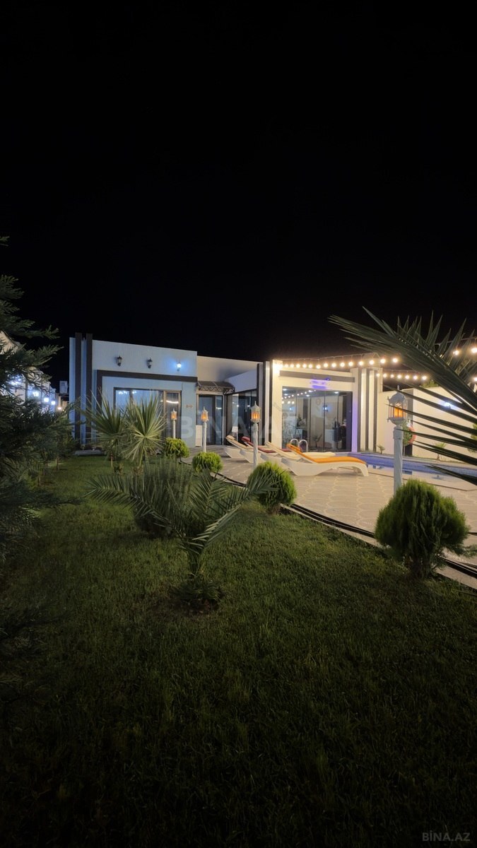 4 otaqlı Həyət evi/Bağ evi, Şüvəlan q., Bakı