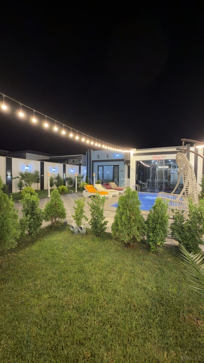 4 otaqlı Həyət evi/Bağ evi, Şüvəlan q., Bakı