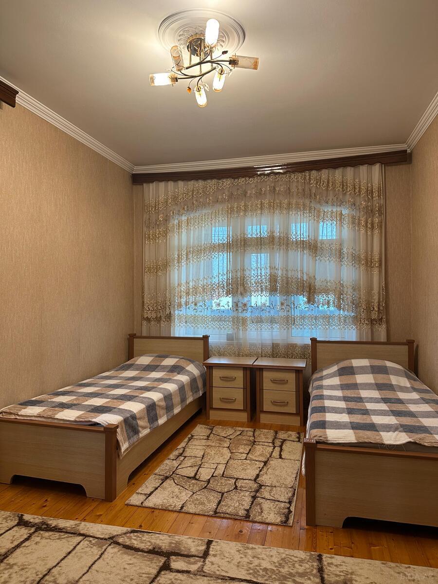 4 otaqlı Köhnə tikili, Xəzər r., Bakı