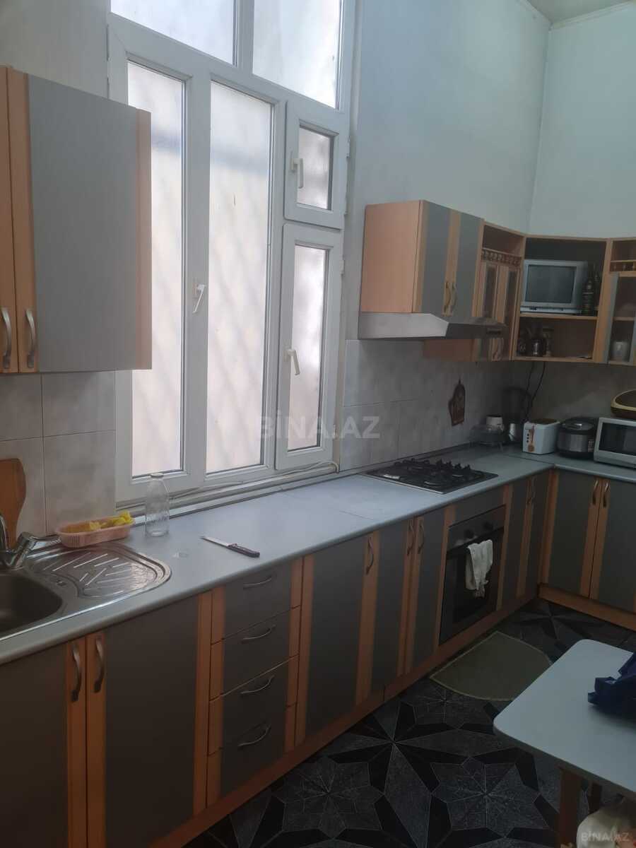 4 otaqlı Köhnə tikili, Sahil m., Bakı
