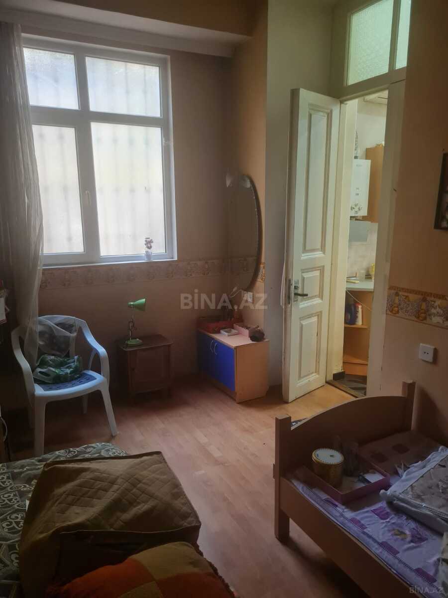 4 otaqlı Köhnə tikili, Sahil m., Bakı