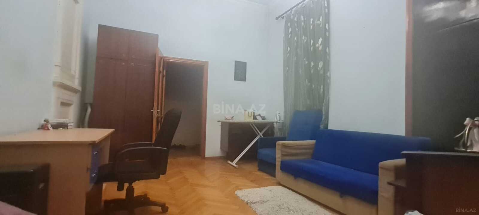 4 otaqlı Köhnə tikili, Sahil m., Bakı
