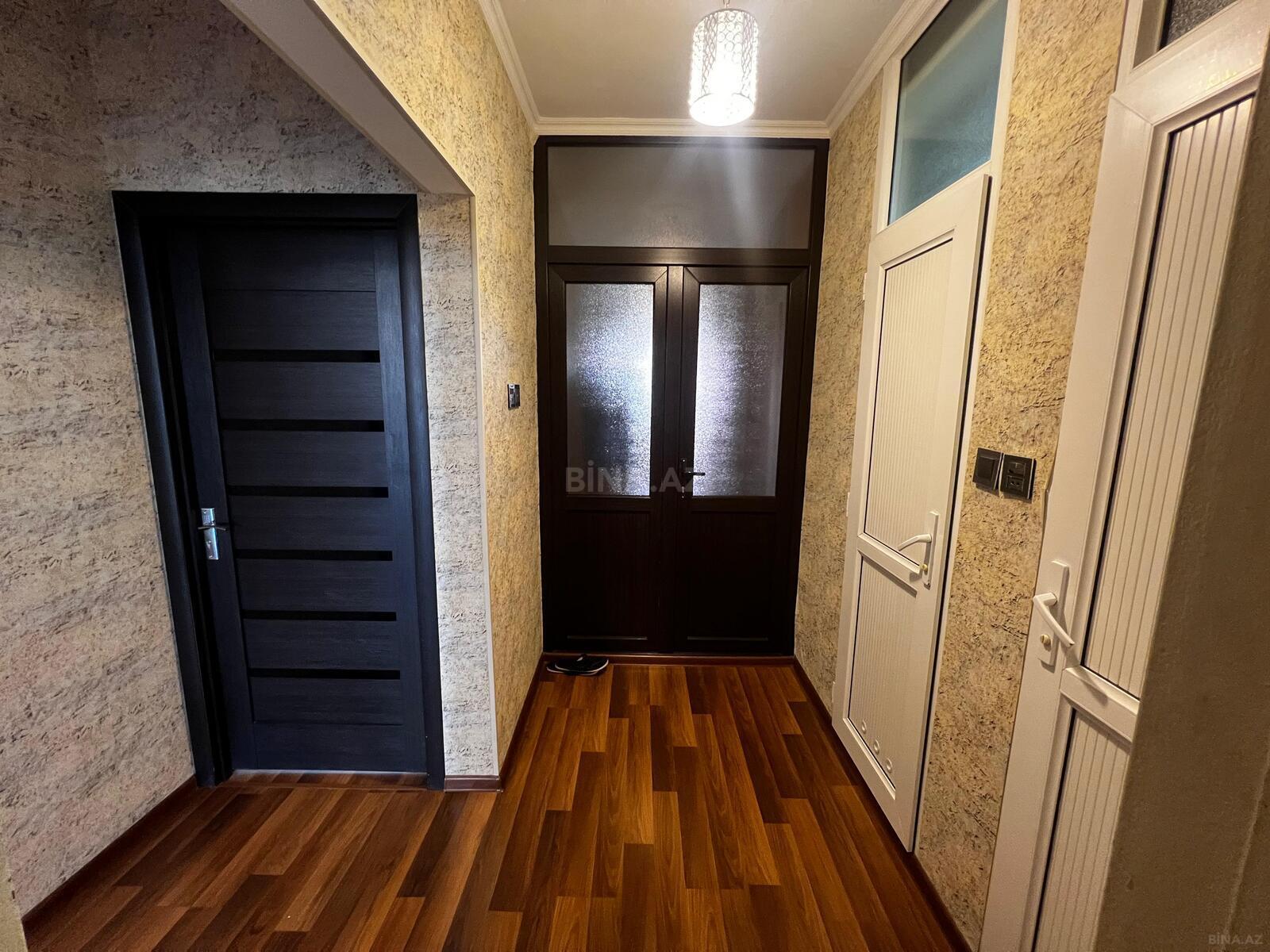 3 otaqlı Köhnə tikili, Sumqayıt