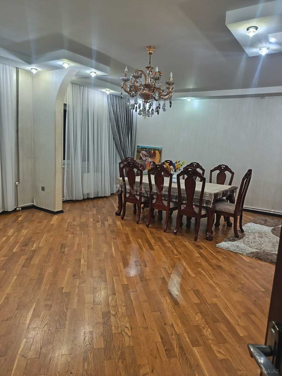 5 otaqlı Köhnə tikili, 9-cu mikrorayon q., Bakı