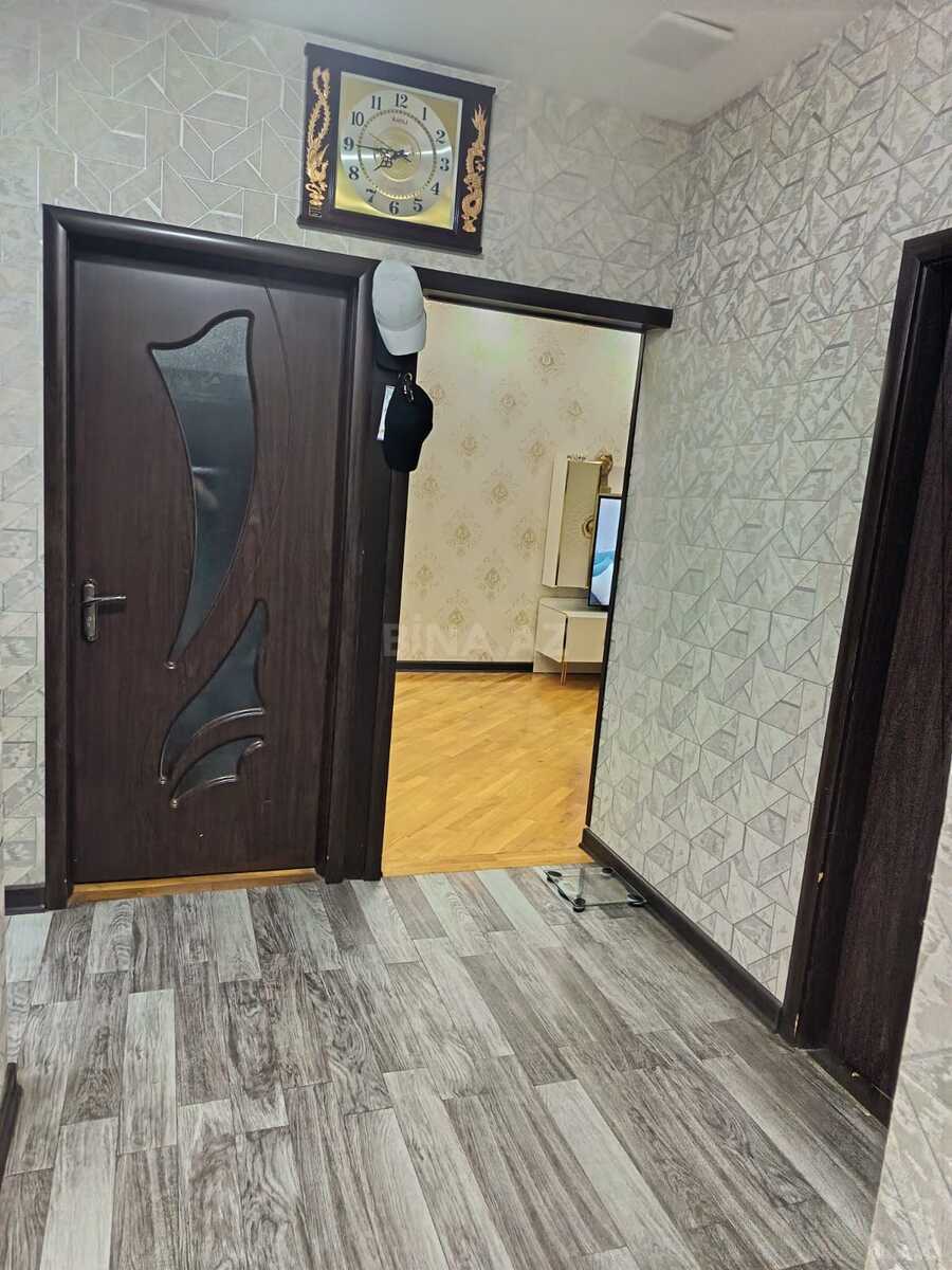 5 otaqlı Köhnə tikili, 9-cu mikrorayon q., Bakı