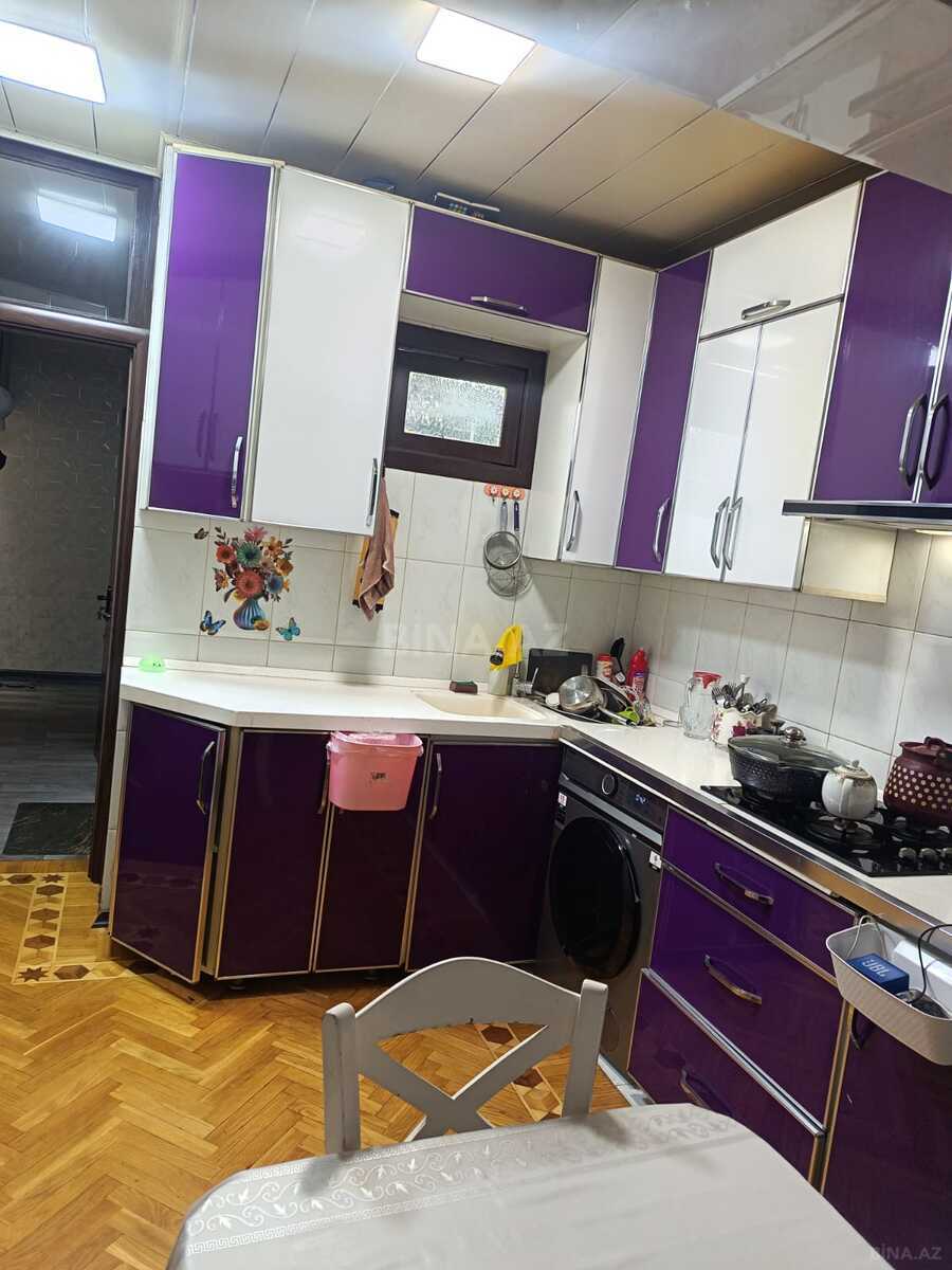 5 otaqlı Köhnə tikili, 9-cu mikrorayon q., Bakı