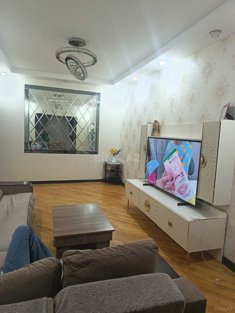 5 otaqlı Köhnə tikili, 9-cu mikrorayon q., Bakı
