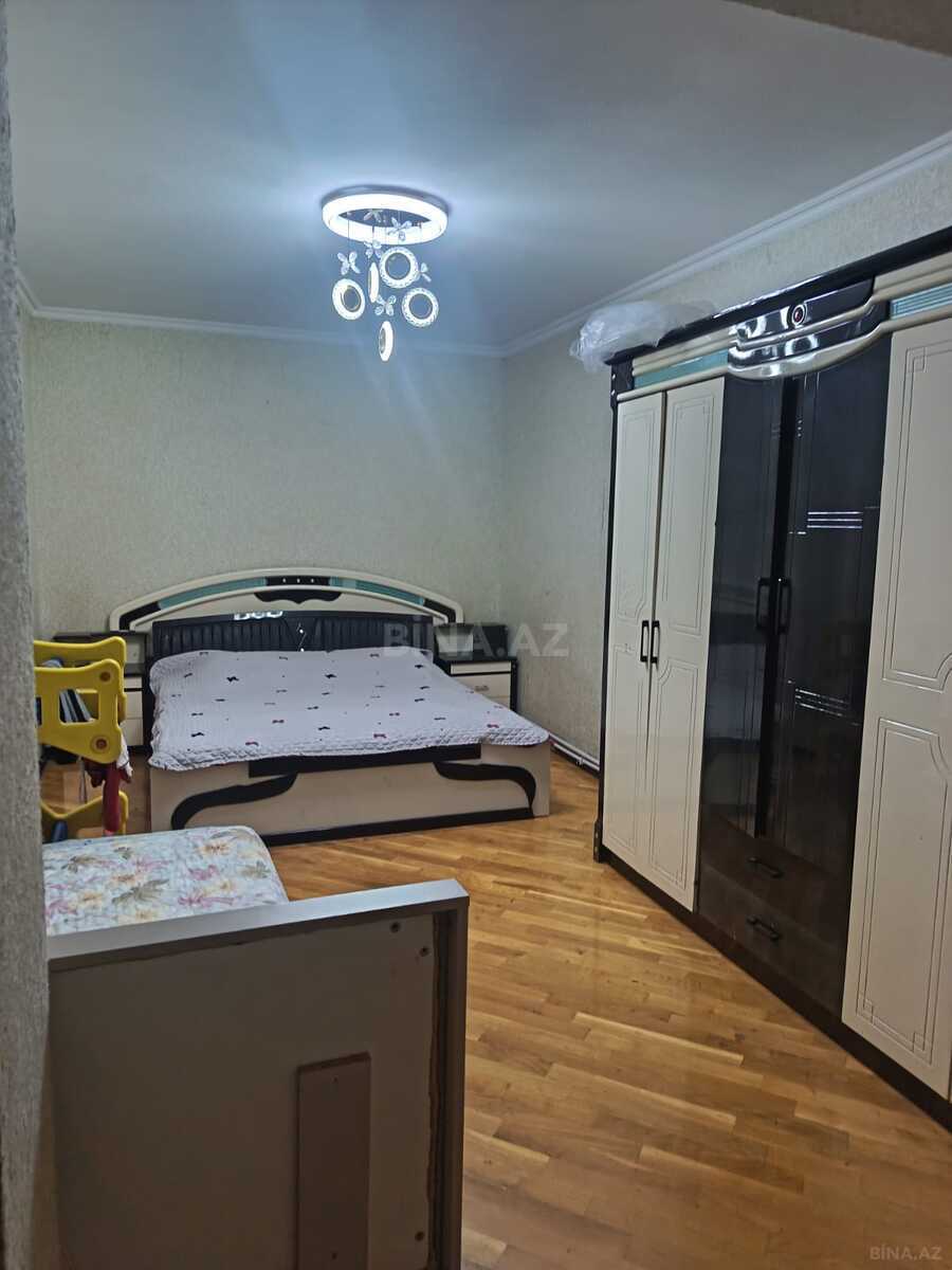 5 otaqlı Köhnə tikili, 9-cu mikrorayon q., Bakı
