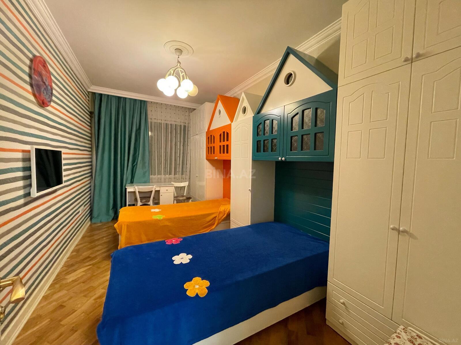 3 otaqlı Yeni tikili, Şah İsmayıl Xətai m., Bakı