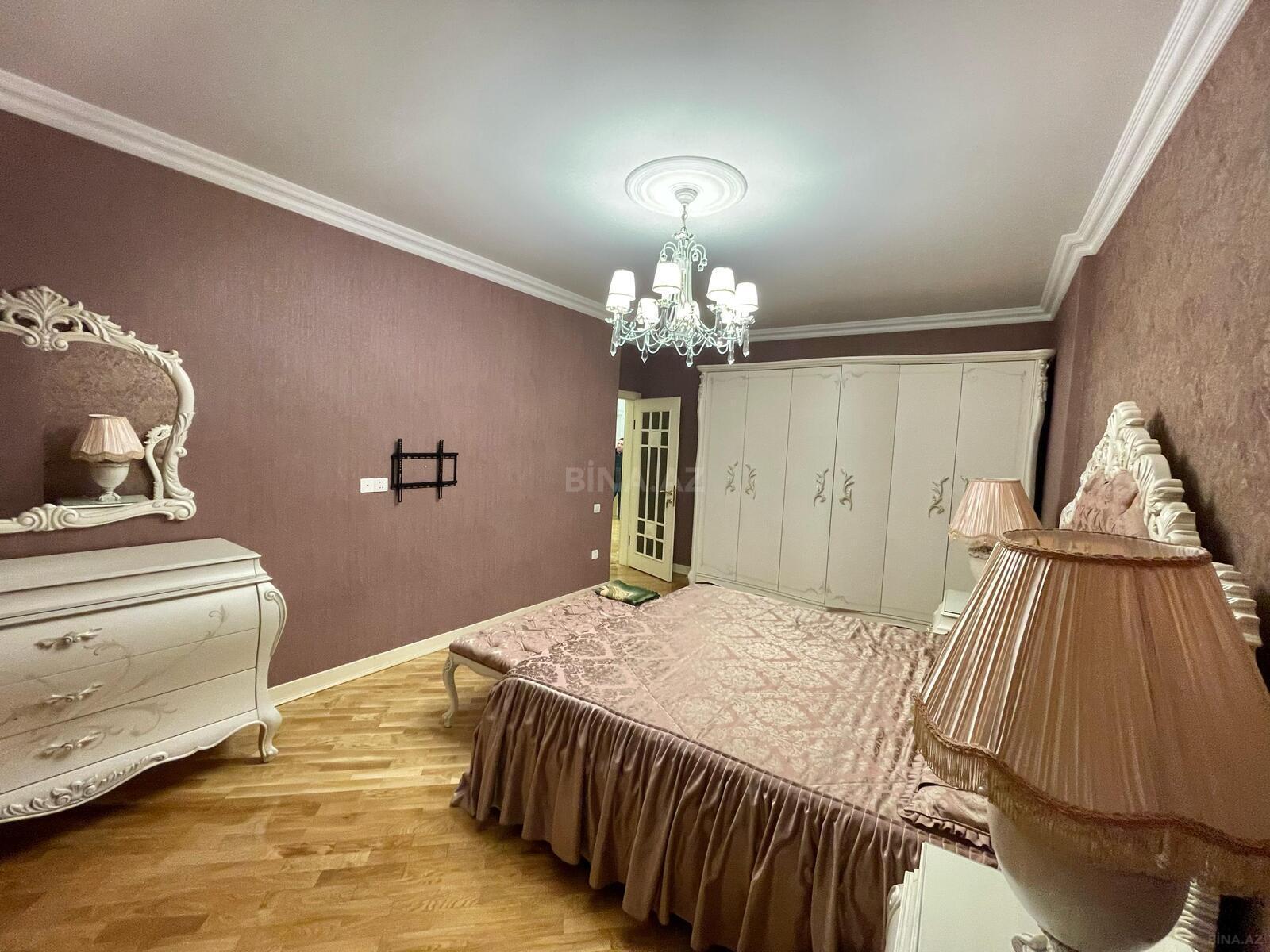 3 otaqlı Yeni tikili, Şah İsmayıl Xətai m., Bakı