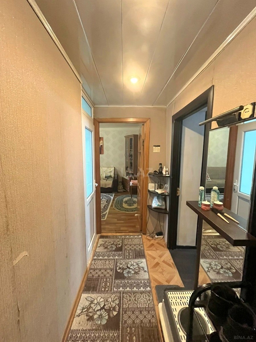 3 otaqlı Köhnə tikili, Elmlər Akademiyası m., Bakı