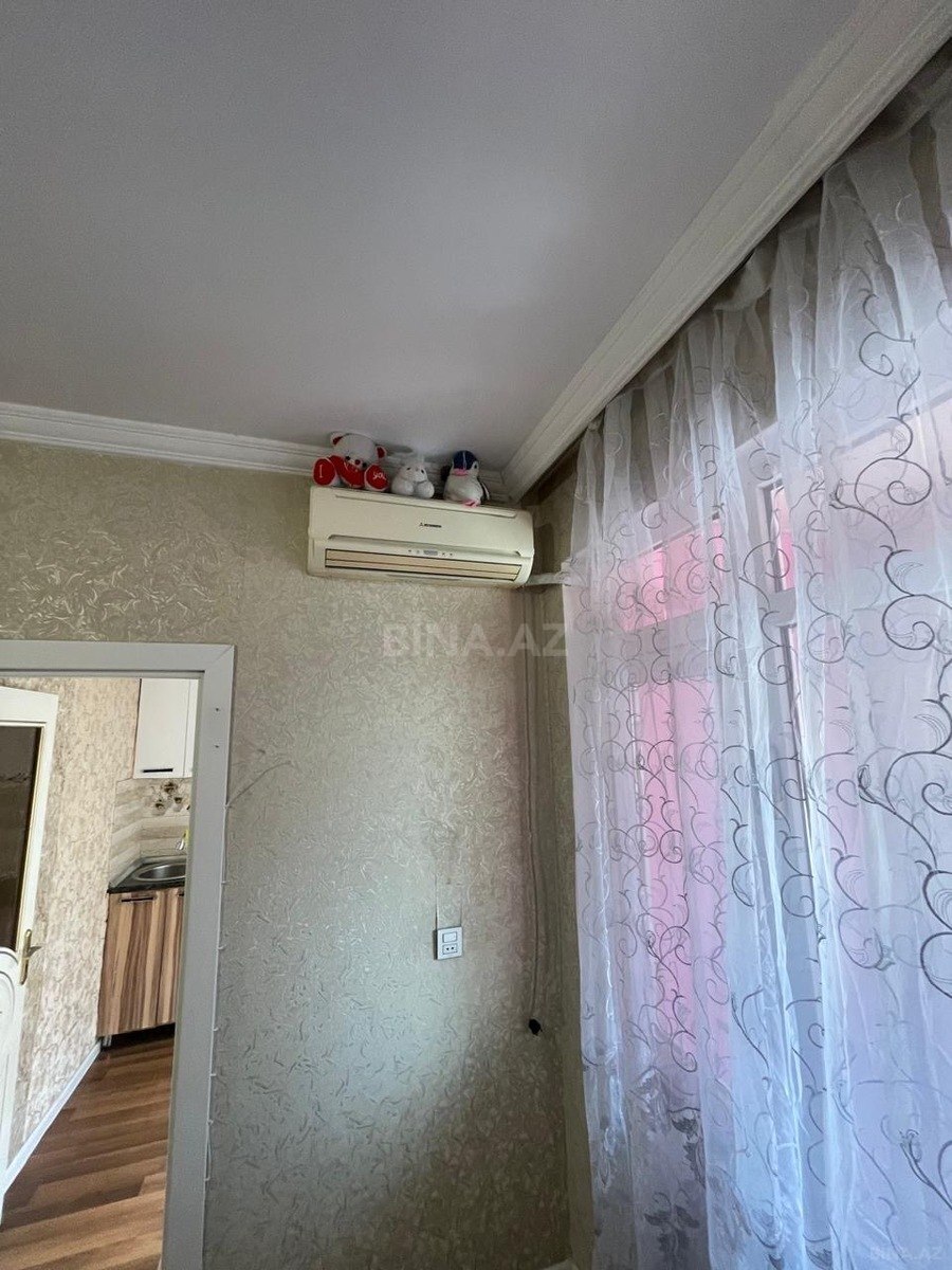 2 otaqlı Köhnə tikili, Memar Əcəmi m., Bakı