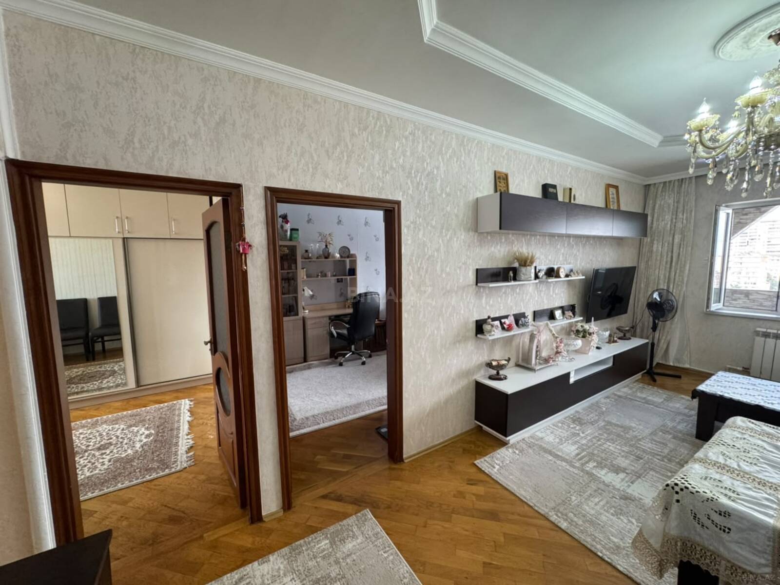 3 otaqlı Köhnə tikili, Azadlıq Prospekti m., Bakı