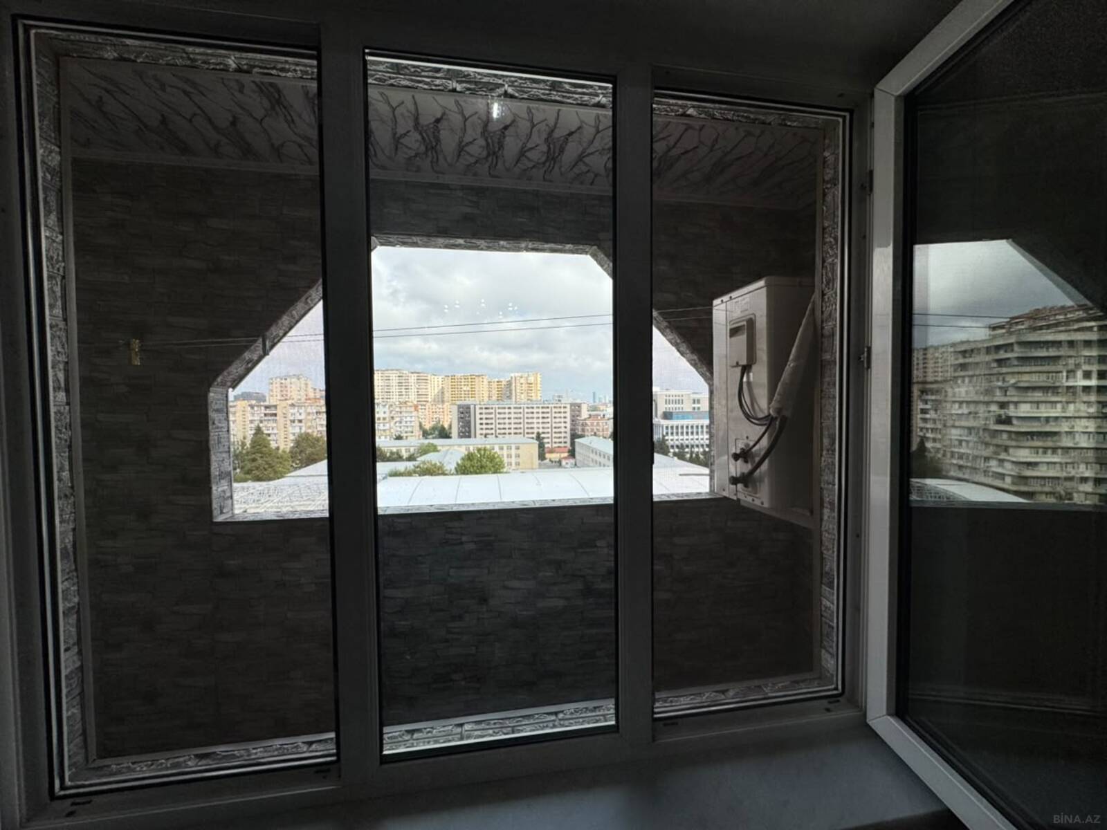 3 otaqlı Köhnə tikili, Azadlıq Prospekti m., Bakı