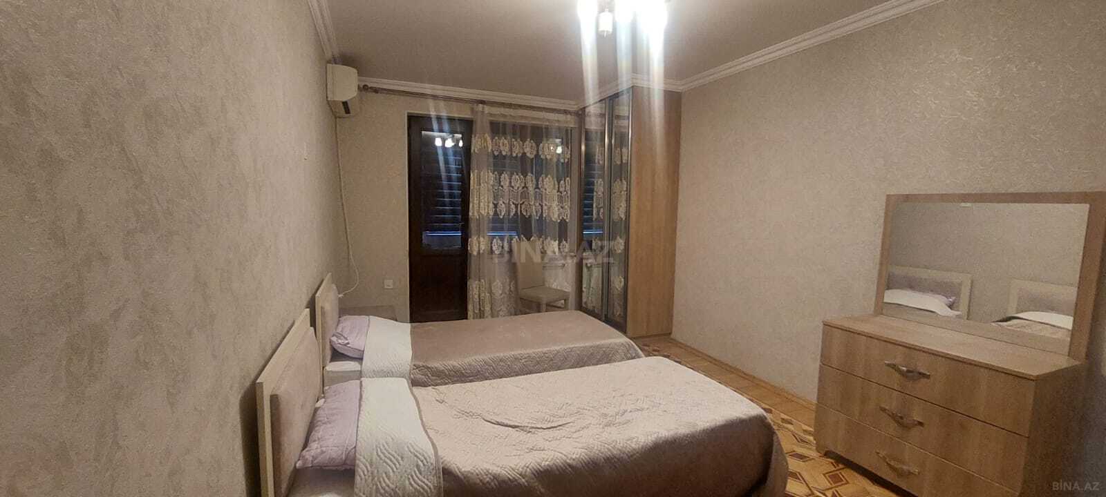 3 otaqlı Köhnə tikili, Sahil m., Bakı