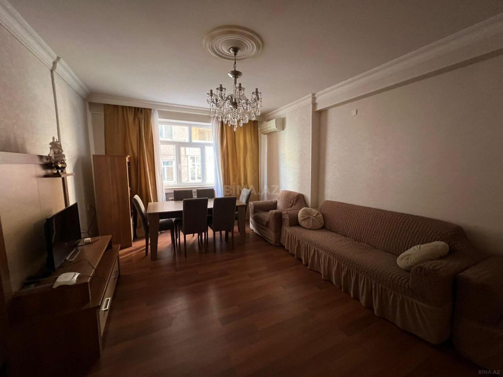 3 otaqlı Yeni tikili, İnşaatçılar m., Bakı
