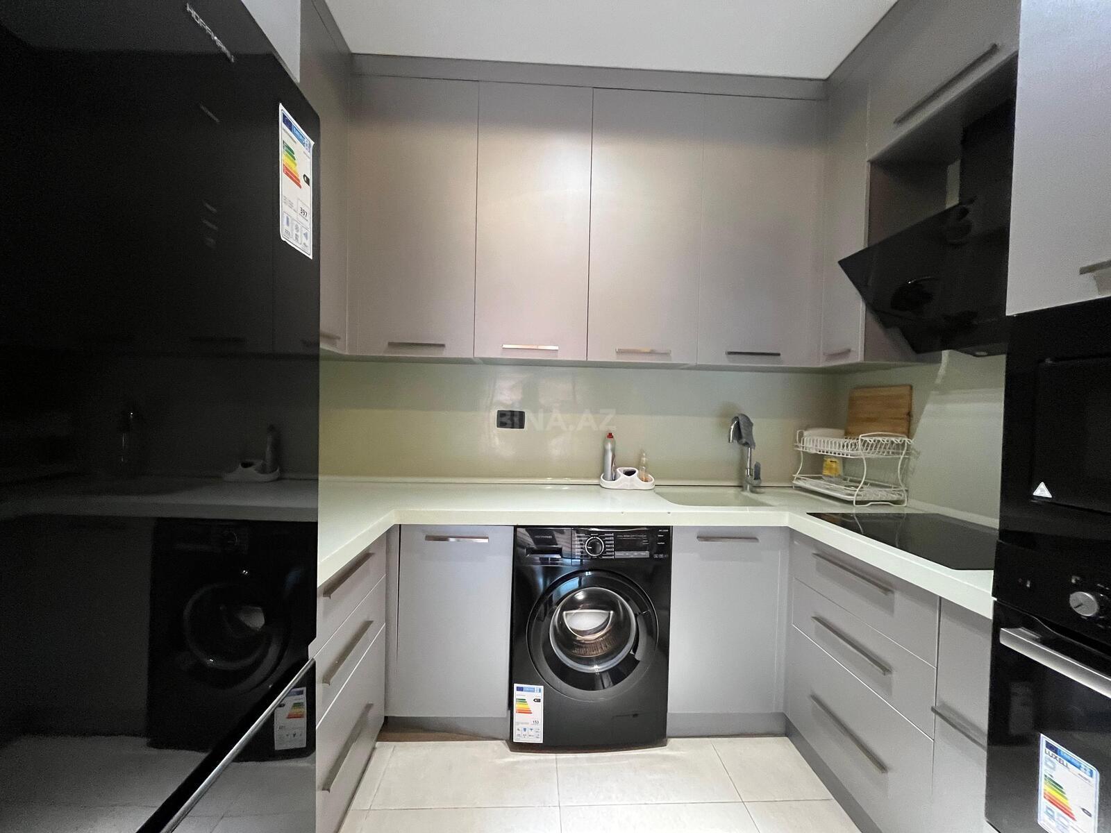 2 otaqlı Yeni tikili, 8 Noyabr m., Bakı