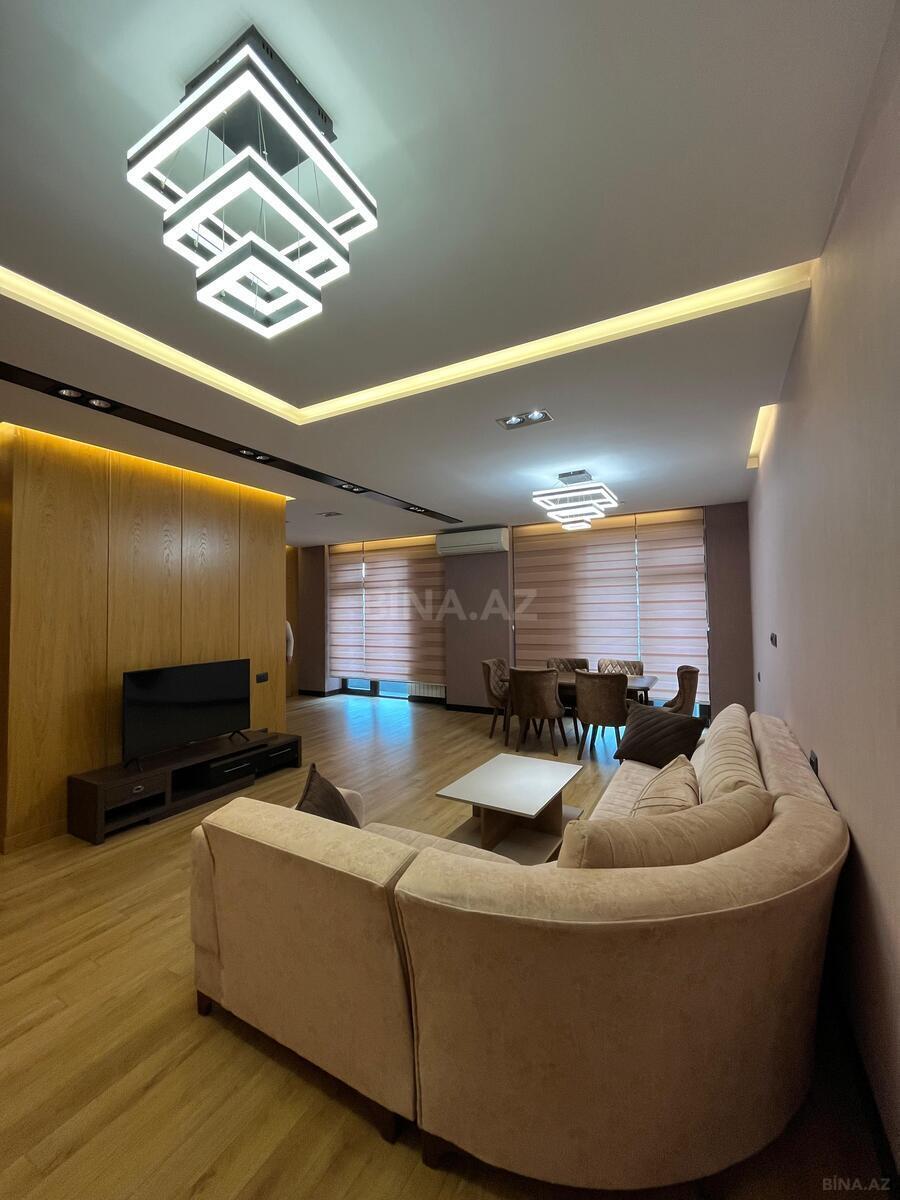 2 otaqlı Yeni tikili, 8 Noyabr m., Bakı