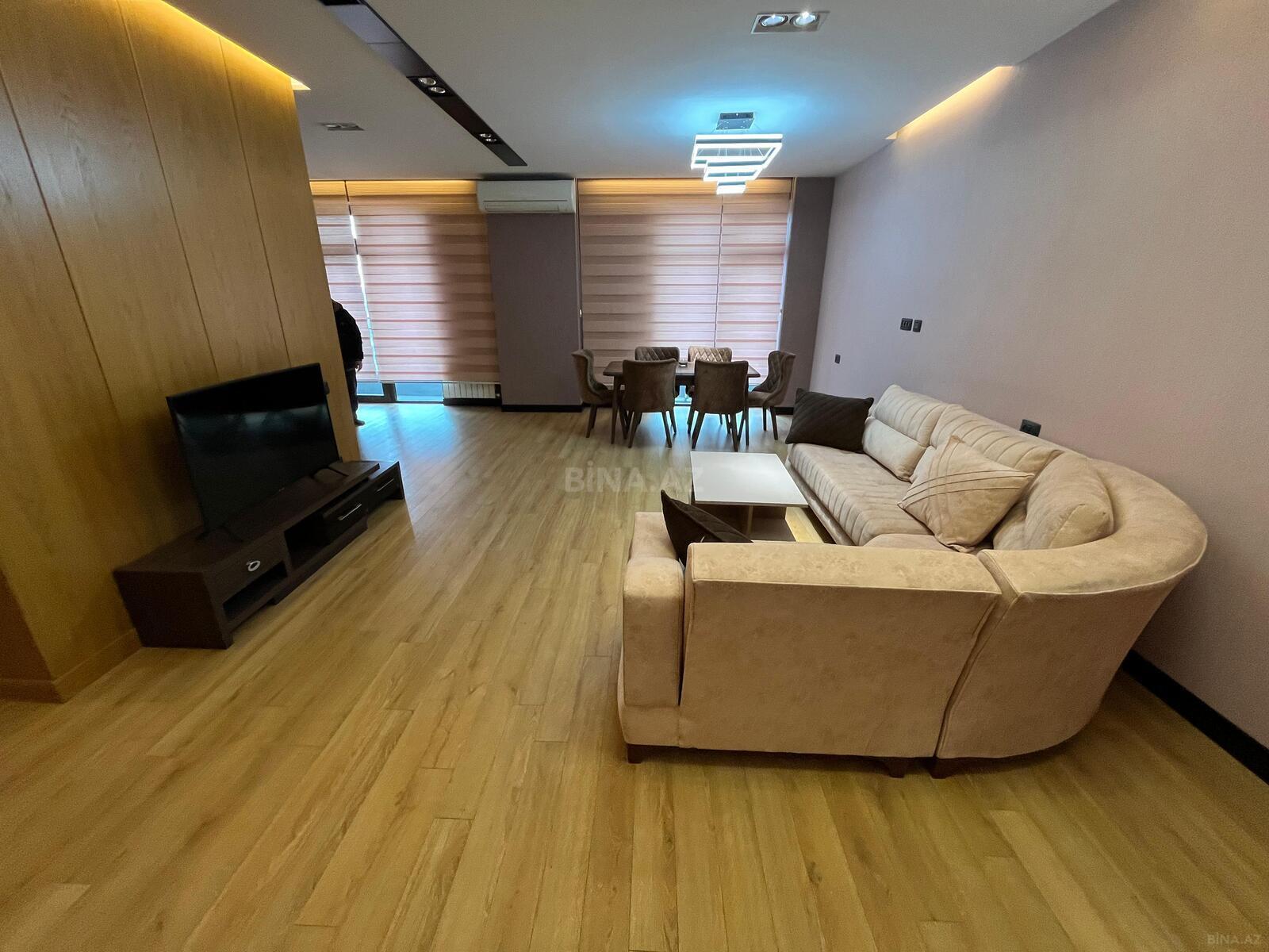 2 otaqlı Yeni tikili, 8 Noyabr m., Bakı