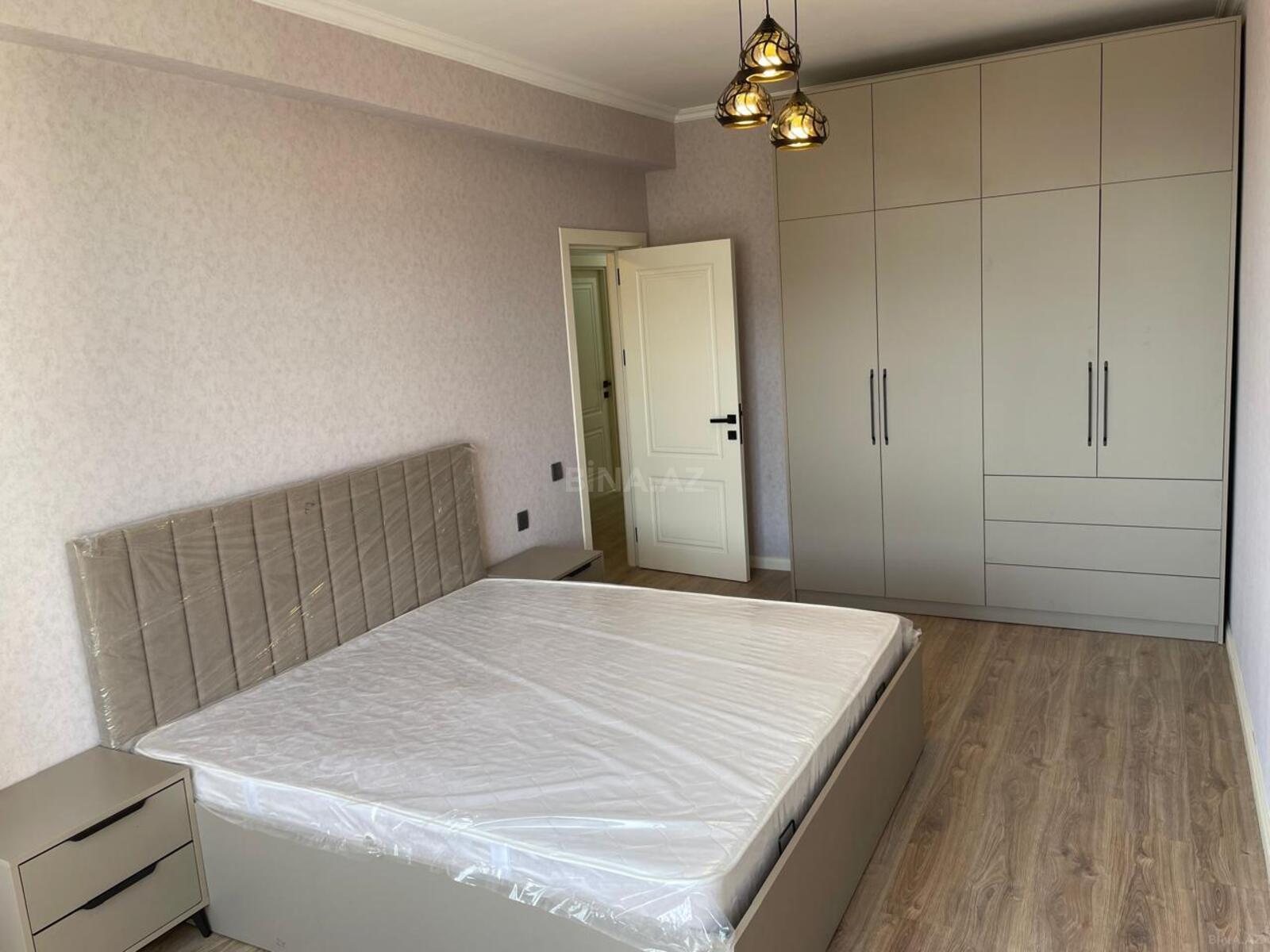 3 otaqlı Yeni tikili, İnşaatçılar m., Bakı