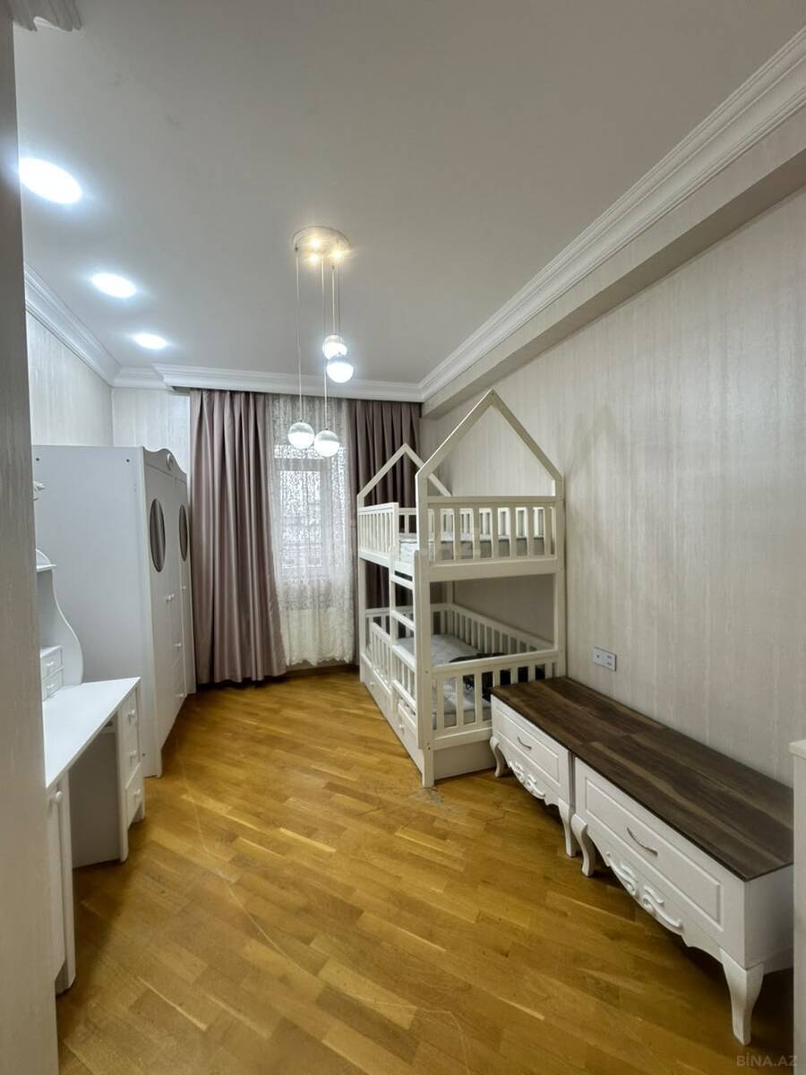 3 otaqlı Yeni tikili, Şah İsmayıl Xətai m., Bakı