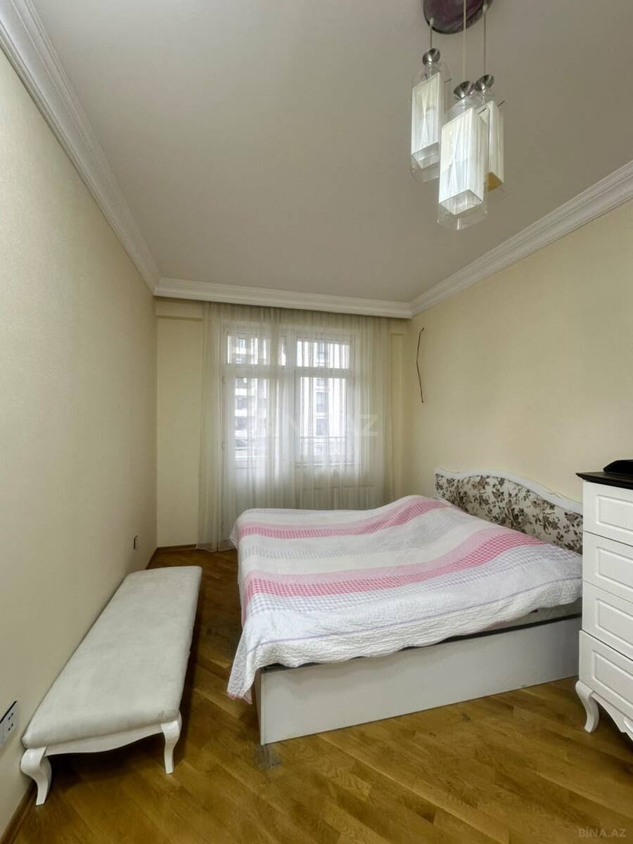 3 otaqlı Yeni tikili, Şah İsmayıl Xətai m., Bakı