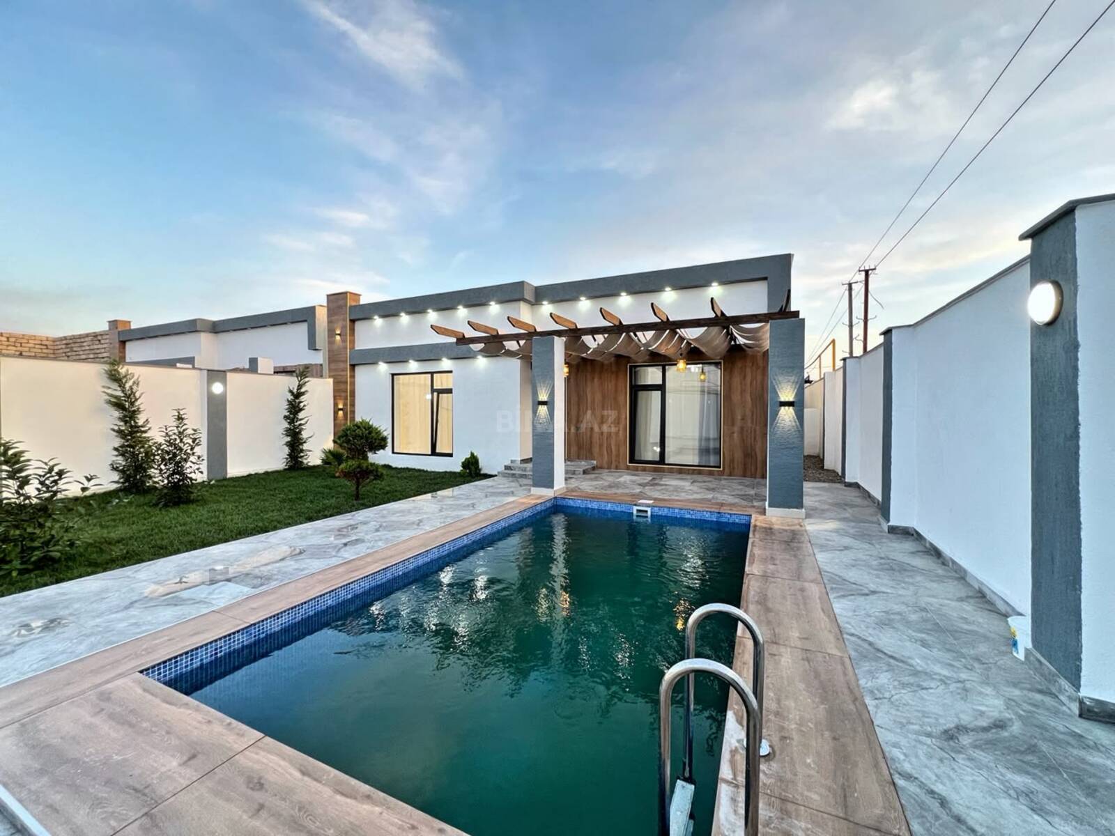 4 otaqlı Həyət evi/Bağ evi, Şüvəlan q., Bakı