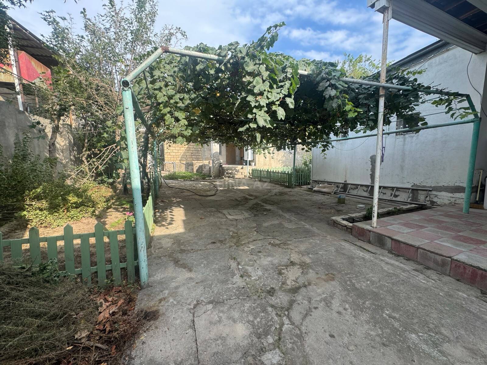 5 otaqlı Həyət evi/Bağ evi, Əmircan q., Bakı