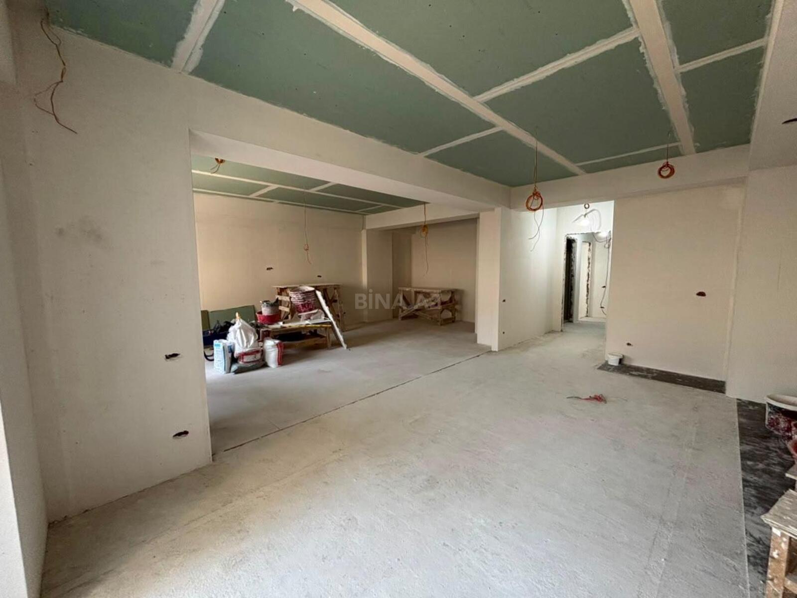 3 otaqlı Yeni tikili, Şah İsmayıl Xətai m., Bakı