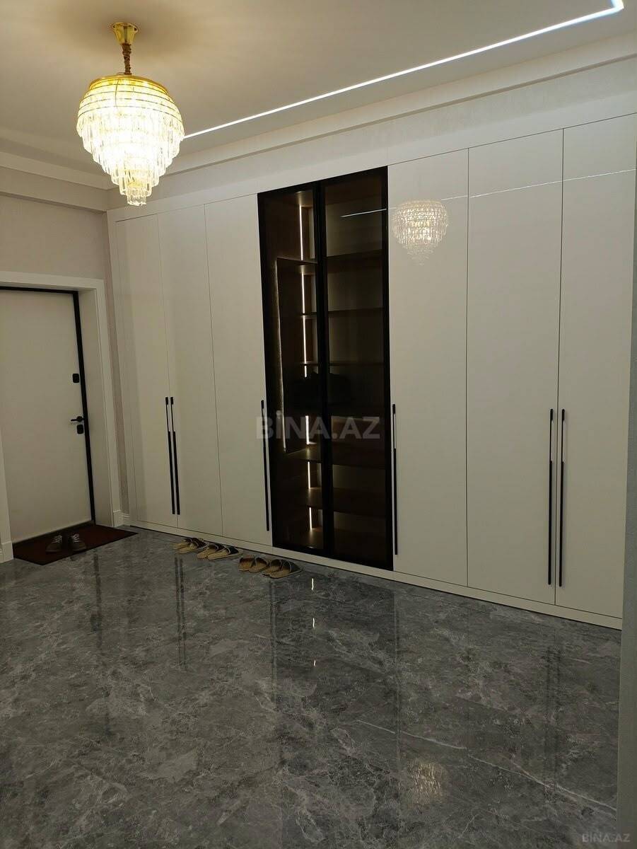 4 otaqlı Yeni tikili, Şah İsmayıl Xətai m., Bakı