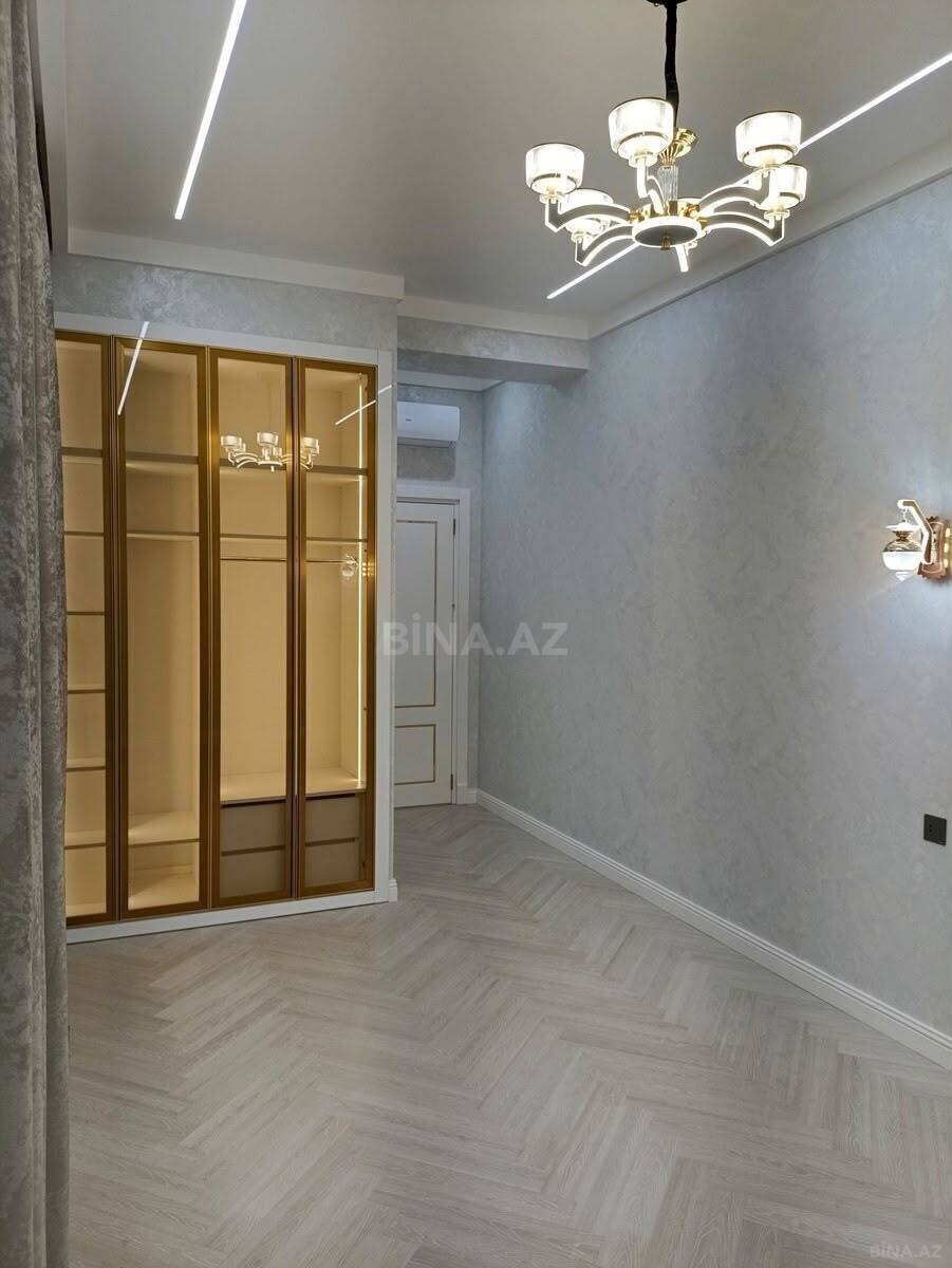 4 otaqlı Yeni tikili, Şah İsmayıl Xətai m., Bakı
