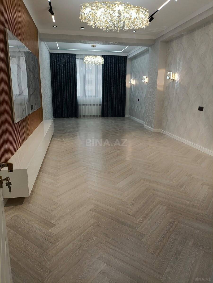 4 otaqlı Yeni tikili, Şah İsmayıl Xətai m., Bakı