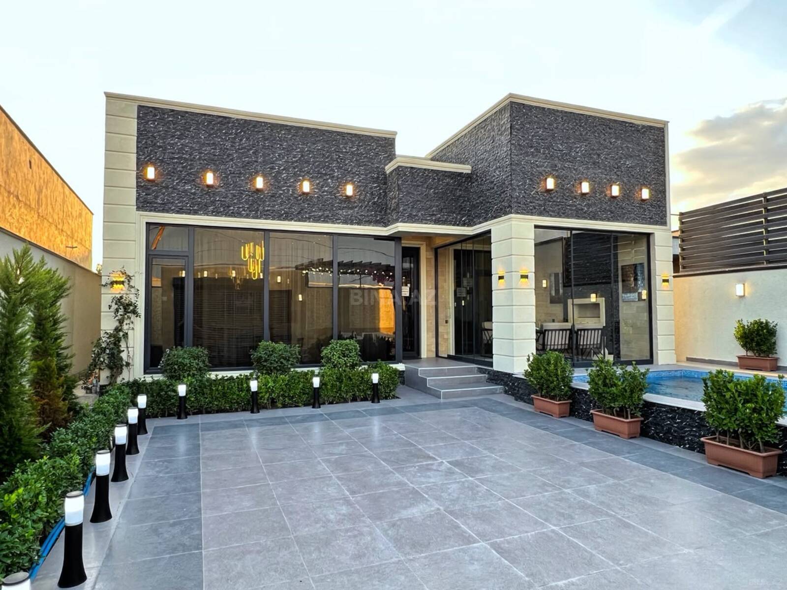 4 otaqlı Həyət evi/Bağ evi, Şüvəlan q., Bakı