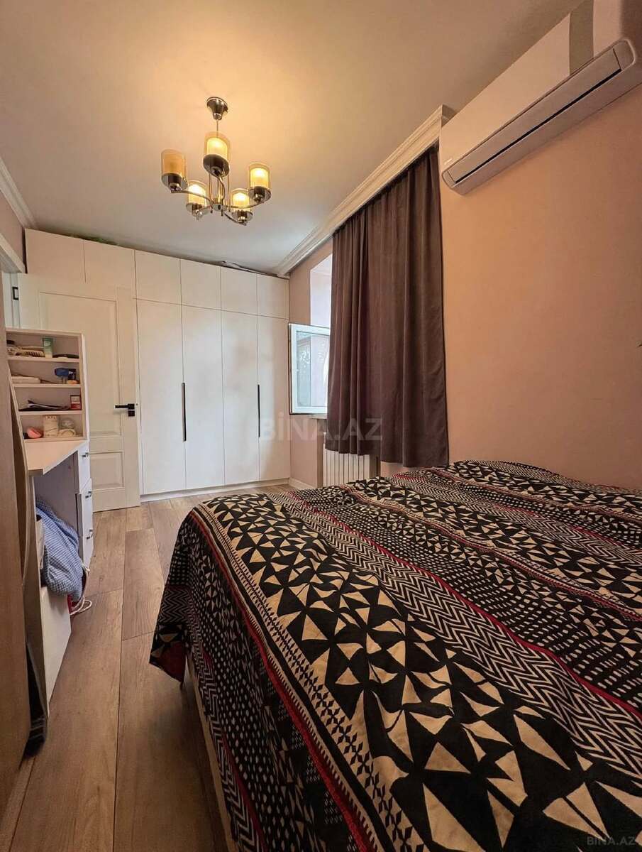 3 otaqlı Köhnə tikili, Neftçilər m., Bakı