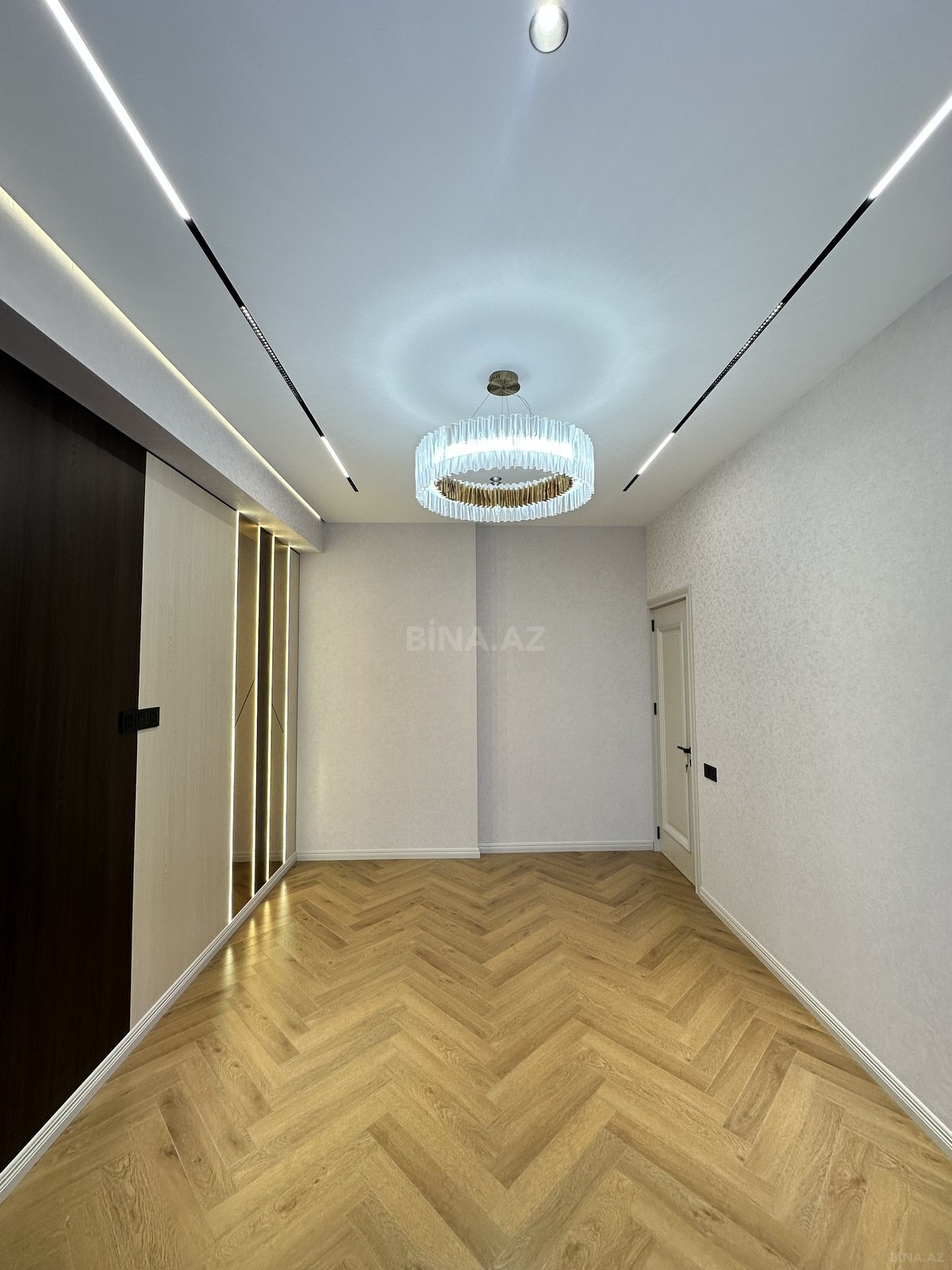 3 otaqlı Yeni tikili, Qara Qarayev m., Bakı