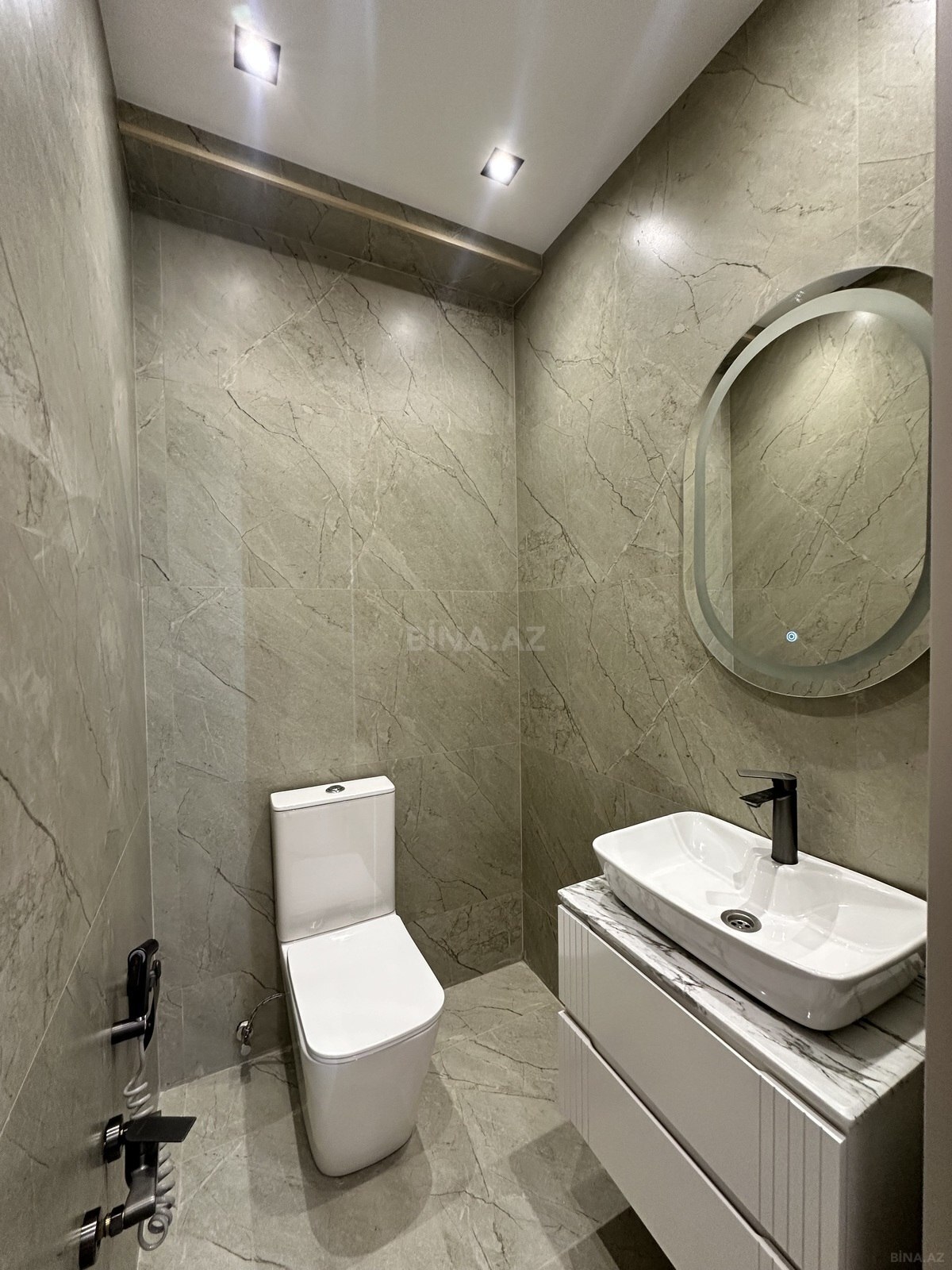 3 otaqlı Yeni tikili, Qara Qarayev m., Bakı